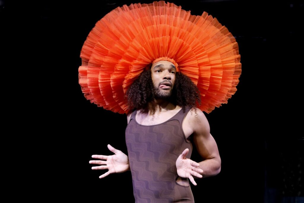 2024_GenausoNurAnders_Krone_copyright_UrsulaKaufmann_5.jpg_thumb_1600